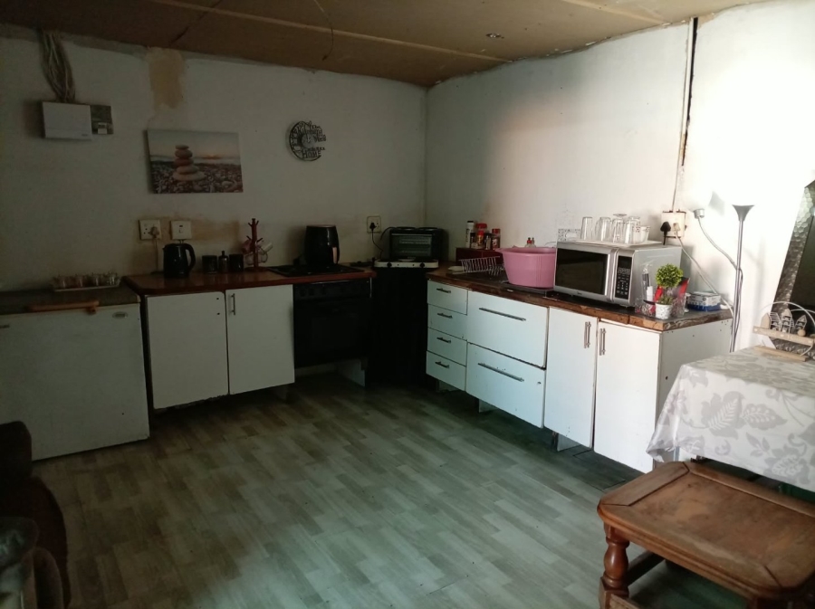 5 Bedroom Property for Sale in Montclair Western Cape